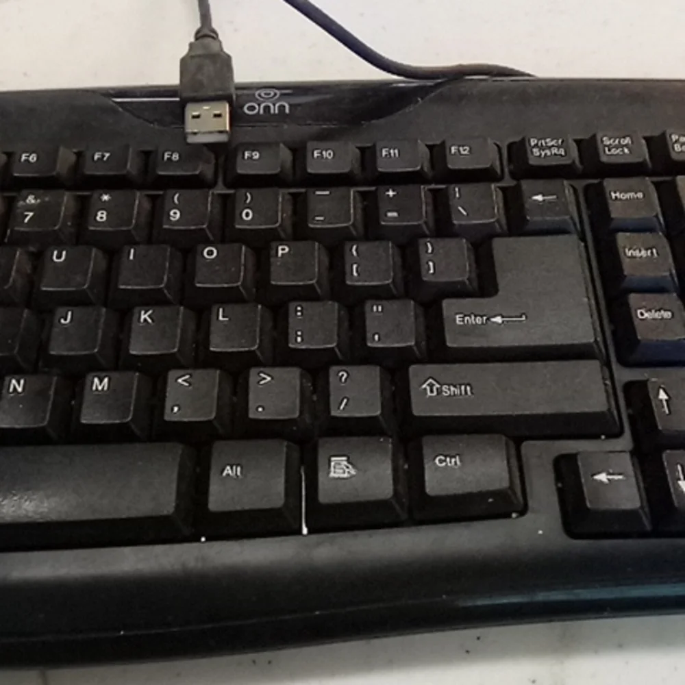 Keyboard for computer - Picture 3 of 5